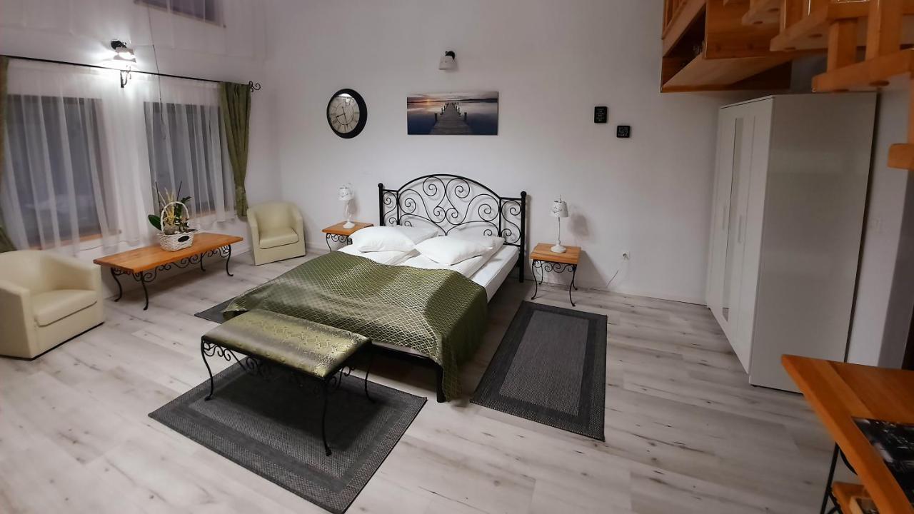 Korona Panzio Bed & Breakfast Odorheiu Secuiesc Eksteriør bilde