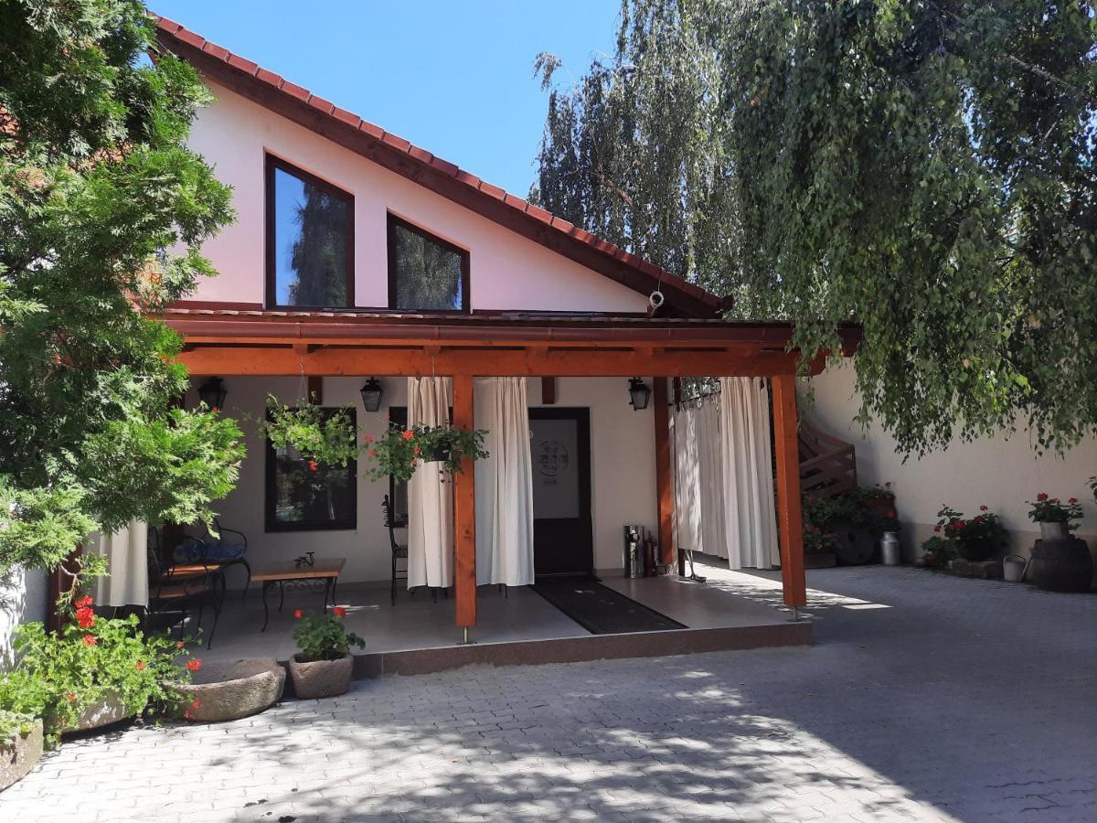 Korona Panzio Bed & Breakfast Odorheiu Secuiesc Eksteriør bilde