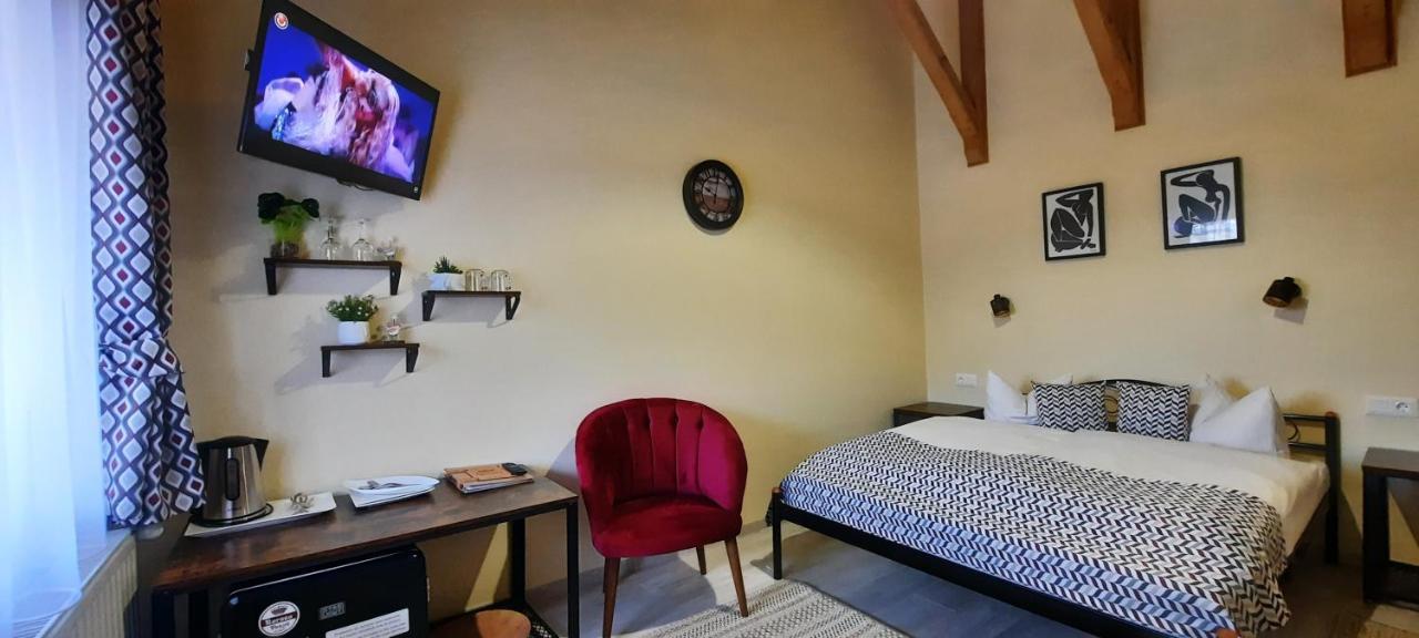 Korona Panzio Bed & Breakfast Odorheiu Secuiesc Eksteriør bilde