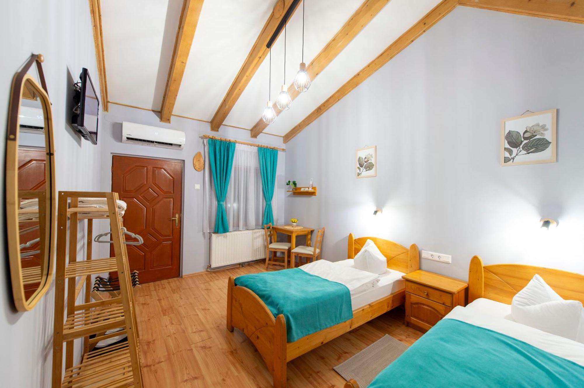 Korona Panzio Bed & Breakfast Odorheiu Secuiesc Eksteriør bilde